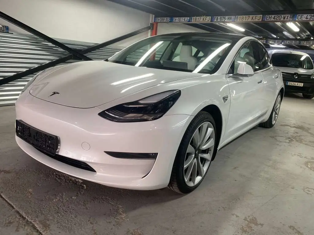 Photo 1 : Tesla Model 3 2020 Electric