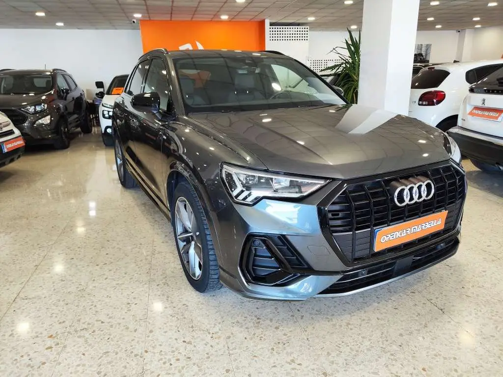 Photo 1 : Audi Q3 2021 Diesel