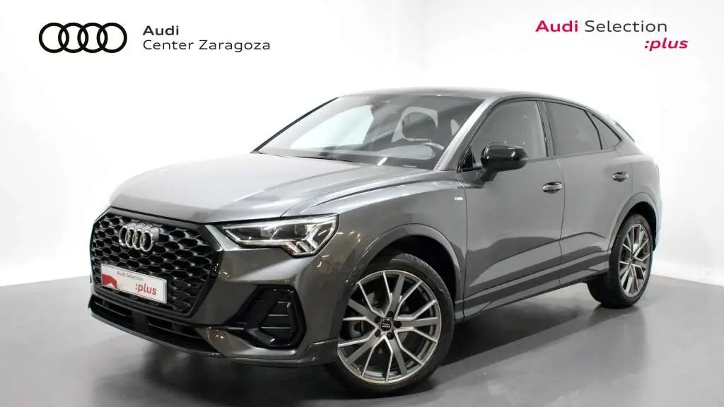 Photo 1 : Audi Q3 2020 Essence