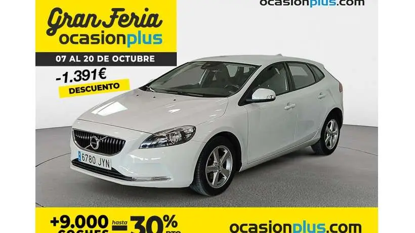 Photo 1 : Volvo V40 2017 Diesel