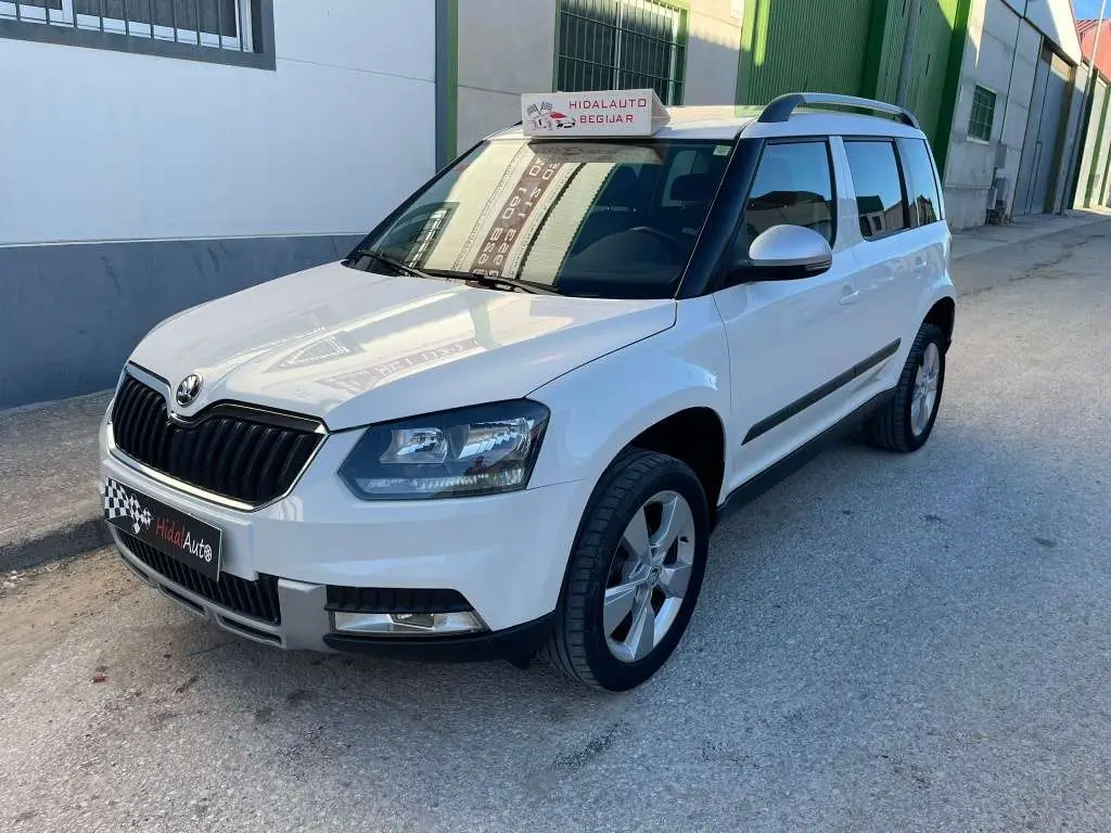 Photo 1 : Skoda Yeti 2014 Petrol