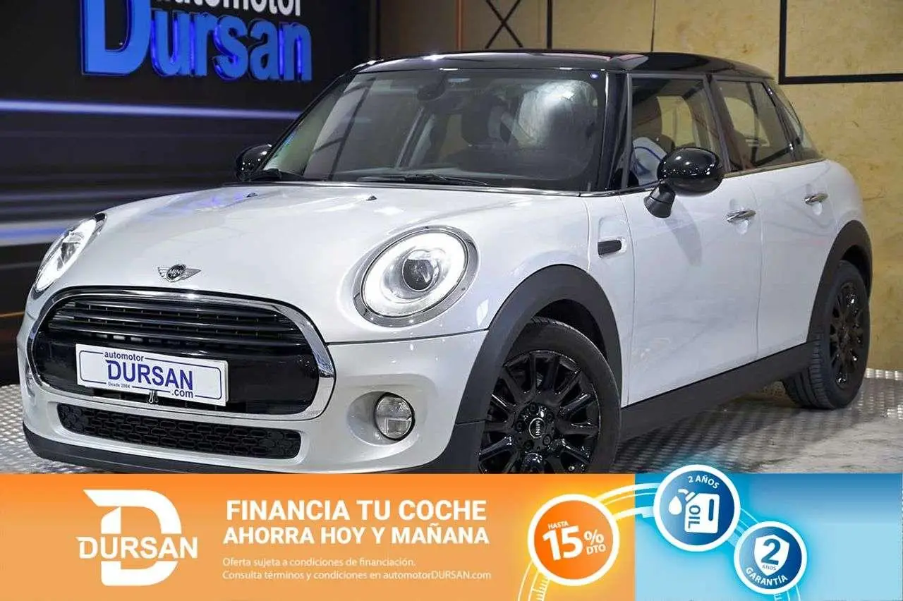 Photo 1 : Mini Cooper 2018 Diesel