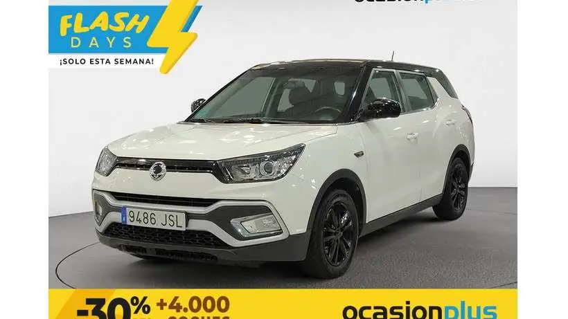 Photo 1 : Ssangyong Tivoli 2016 Petrol