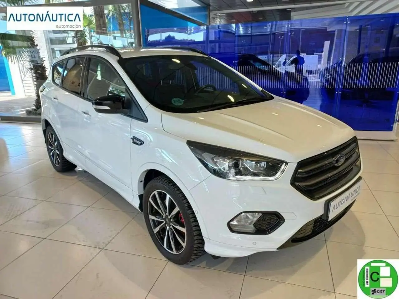 Photo 1 : Ford Kuga 2019 Essence