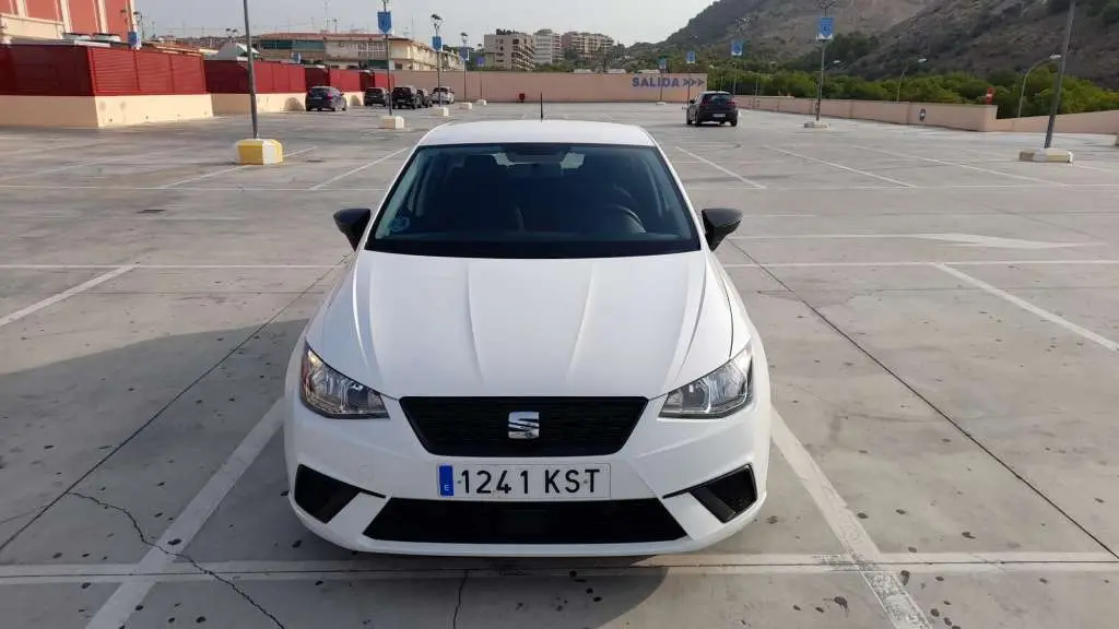 Photo 1 : Seat Ibiza 2019 Essence