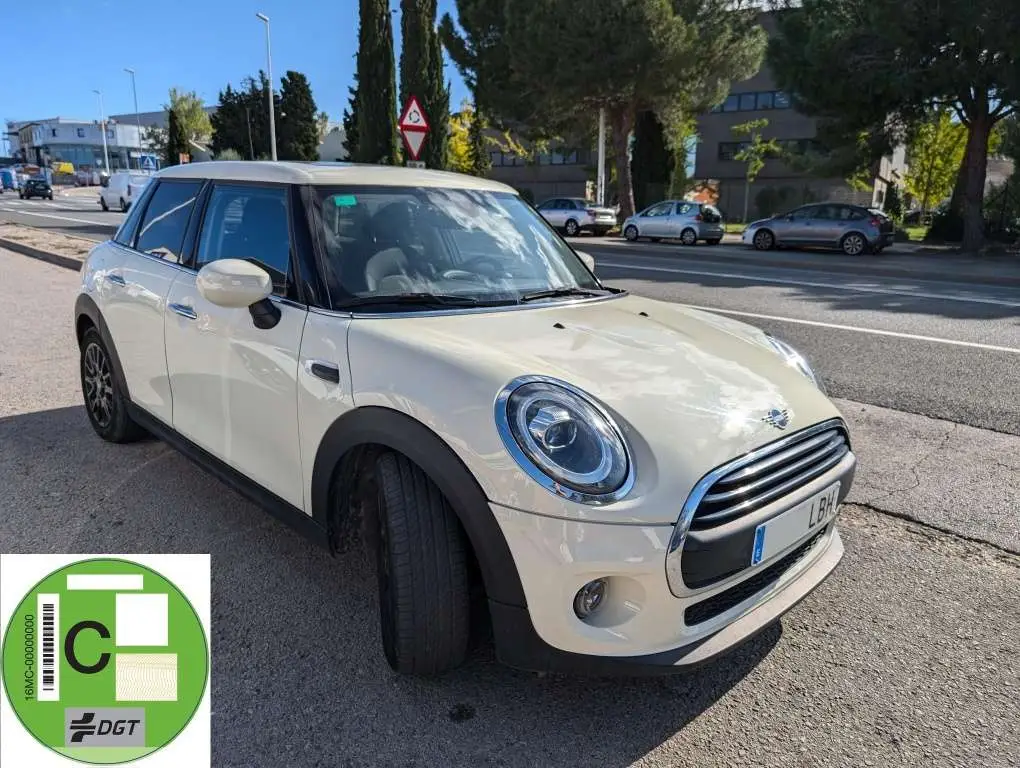 Photo 1 : Mini One 2019 Petrol