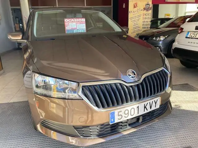 Photo 1 : Skoda Fabia 2019 Essence