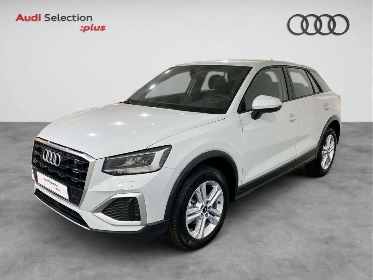 Photo 1 : Audi Q2 2024 Essence