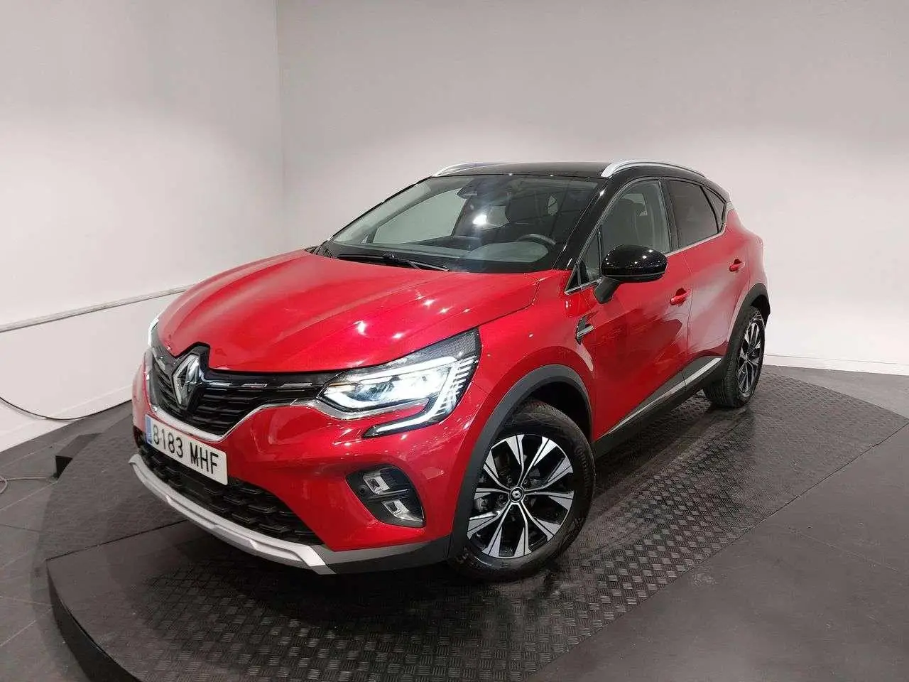 Photo 1 : Renault Captur 2023 Petrol