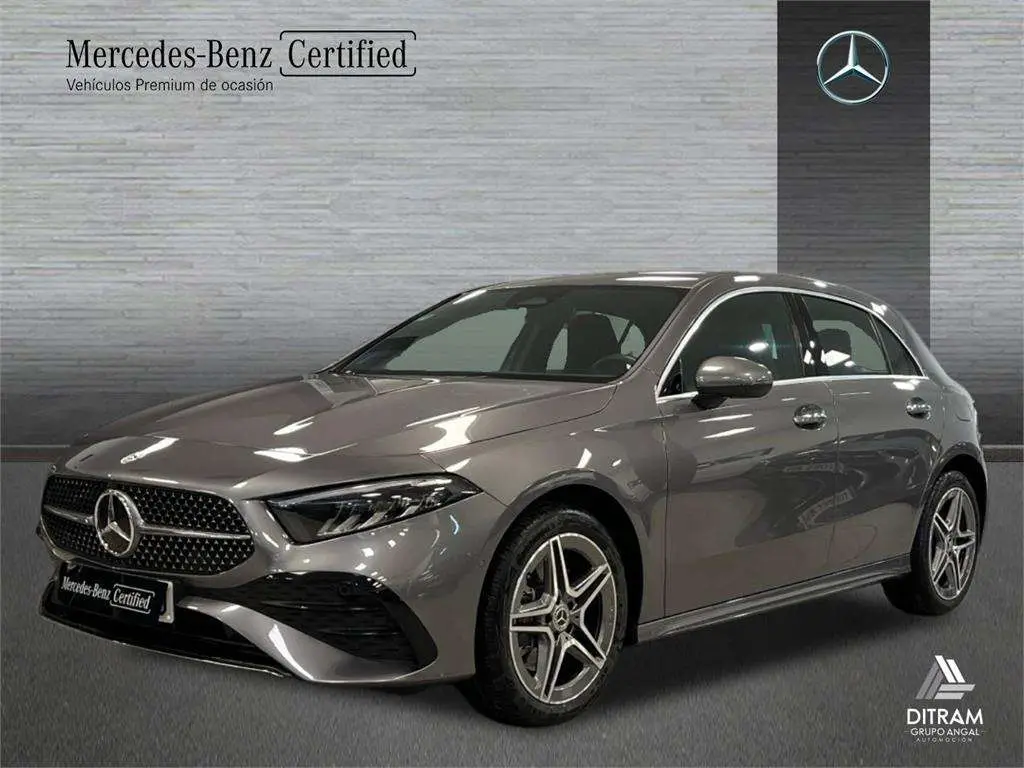 Photo 1 : Mercedes-benz Classe A 2023 Others