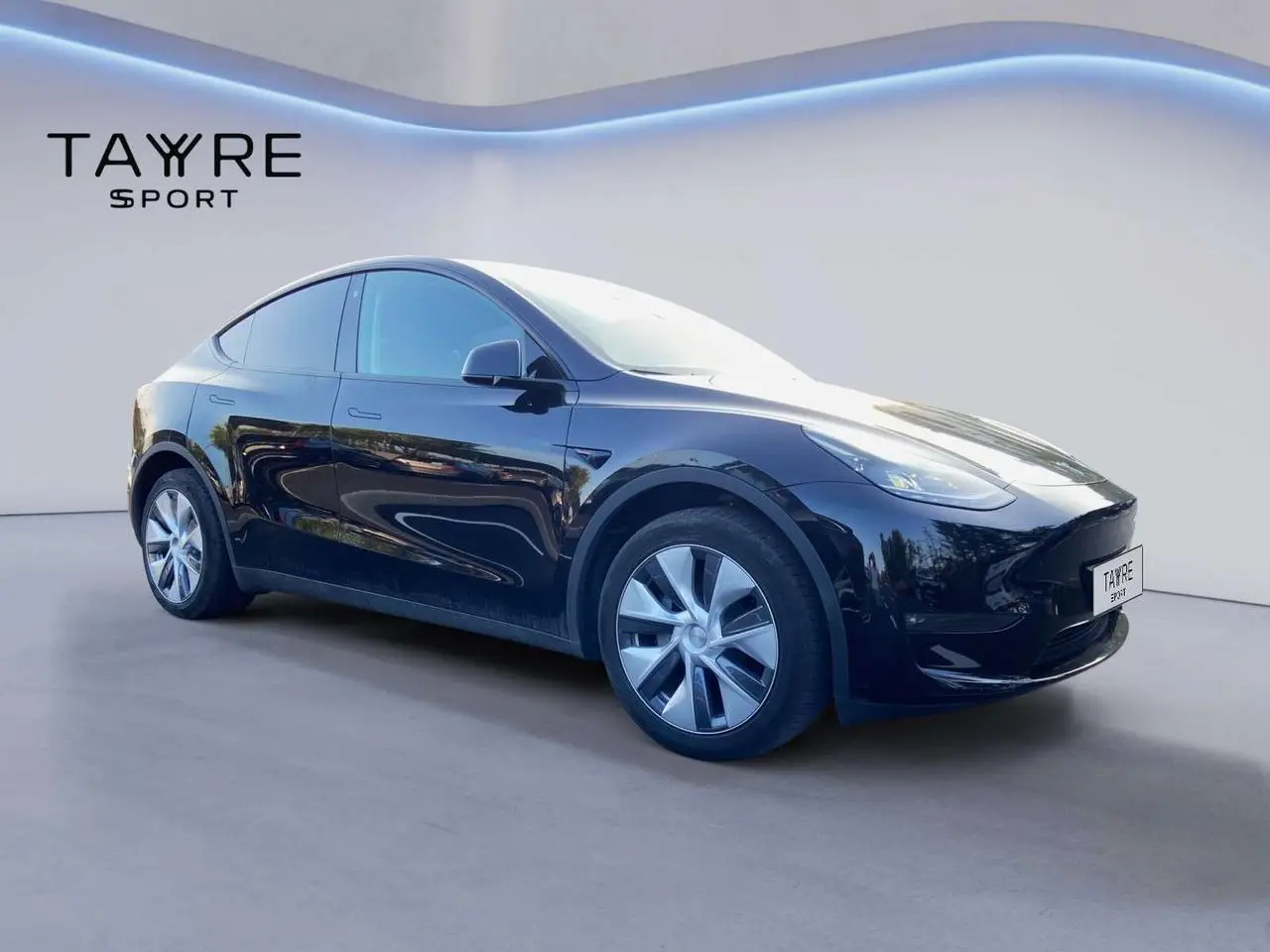 Photo 1 : Tesla Model Y 2023 Electric