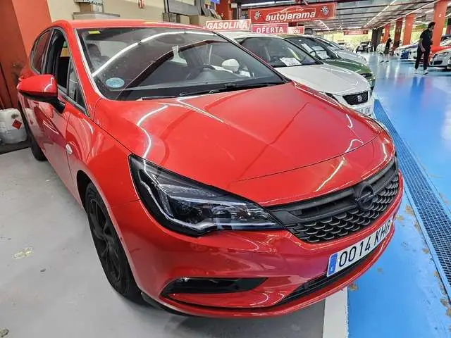 Photo 1 : Opel Astra 2018 Essence