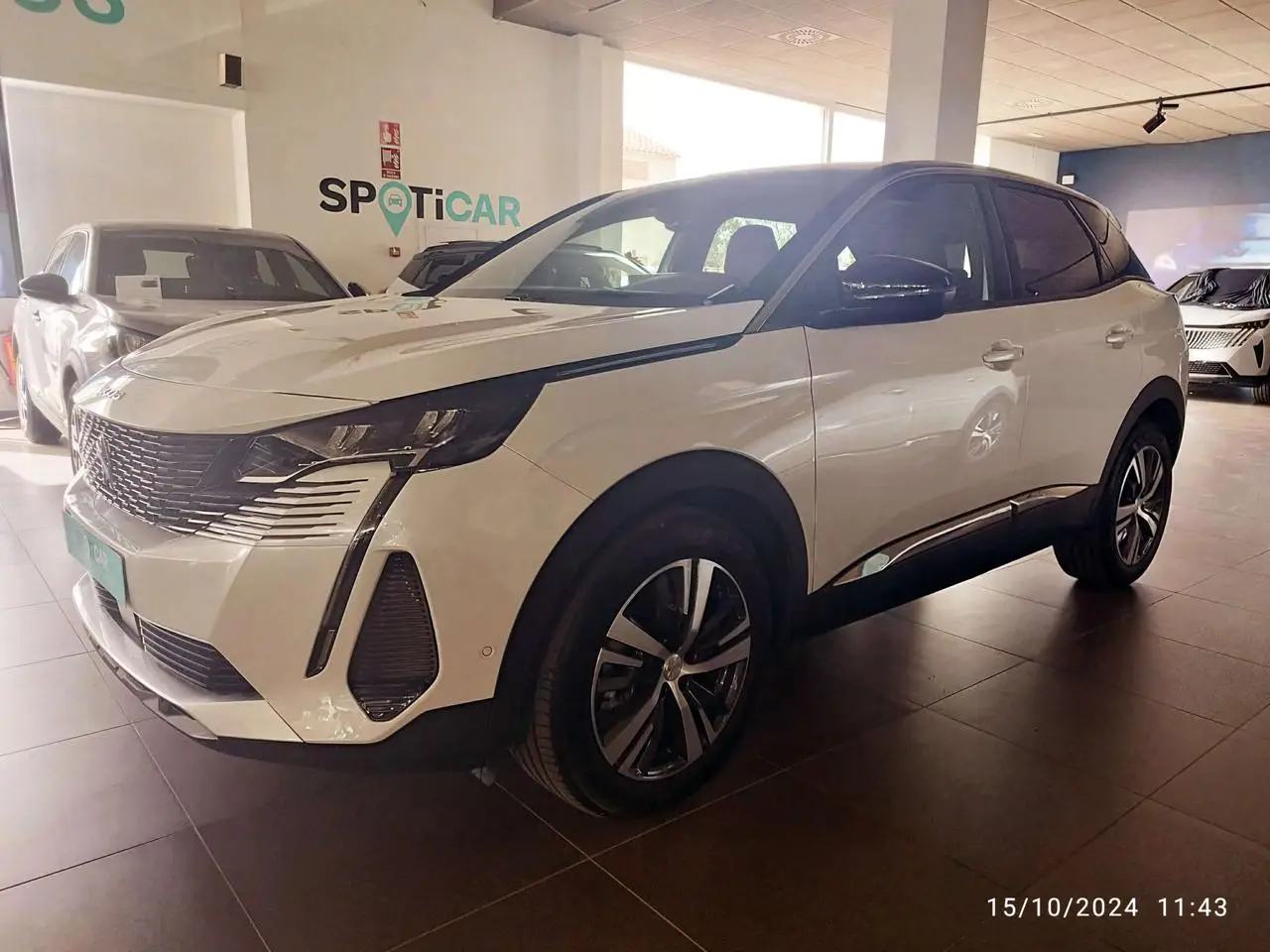 Photo 1 : Peugeot 3008 2023 Petrol