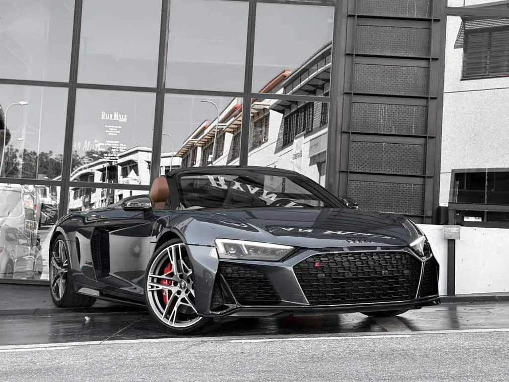 Photo 1 : Audi R8 2019 Petrol