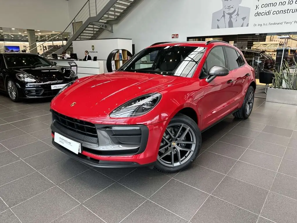 Photo 1 : Porsche Macan 2024 Essence