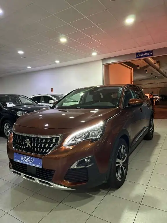 Photo 1 : Peugeot 3008 2017 Diesel