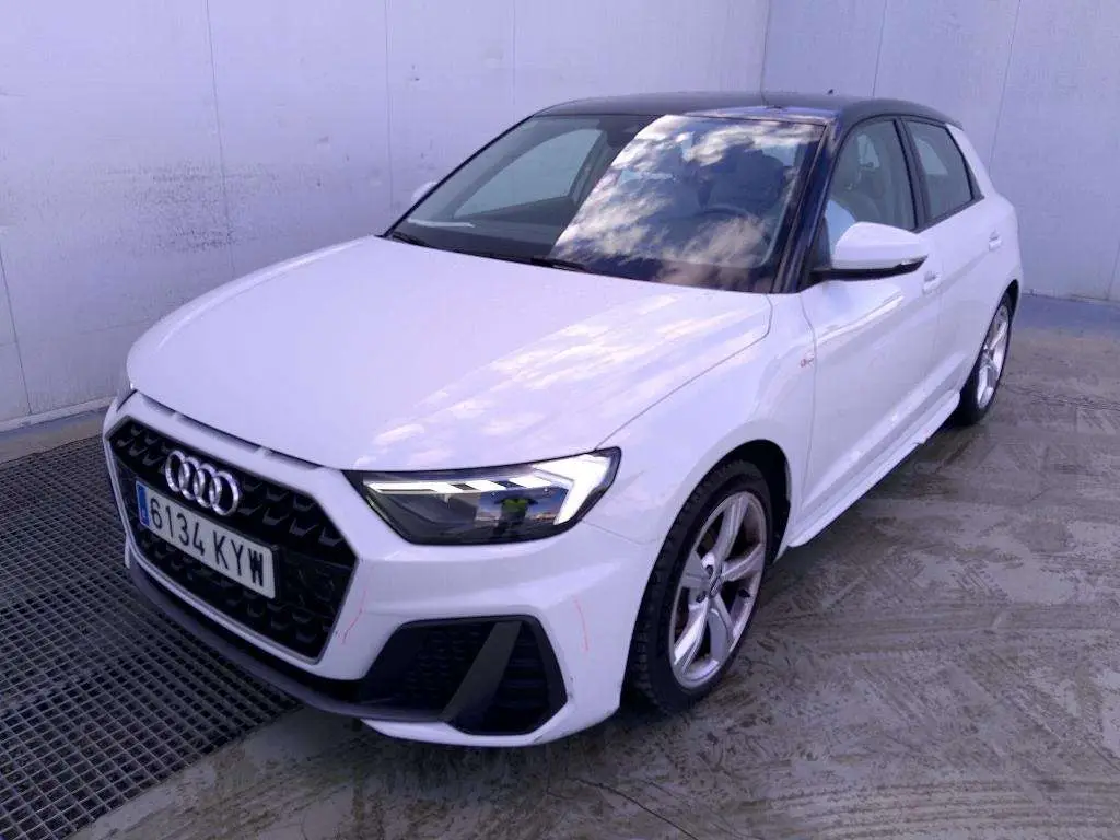 Photo 1 : Audi A1 2019 Essence