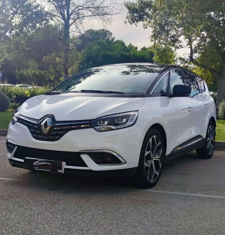 Photo 1 : Renault Grand Scenic 2021 Petrol