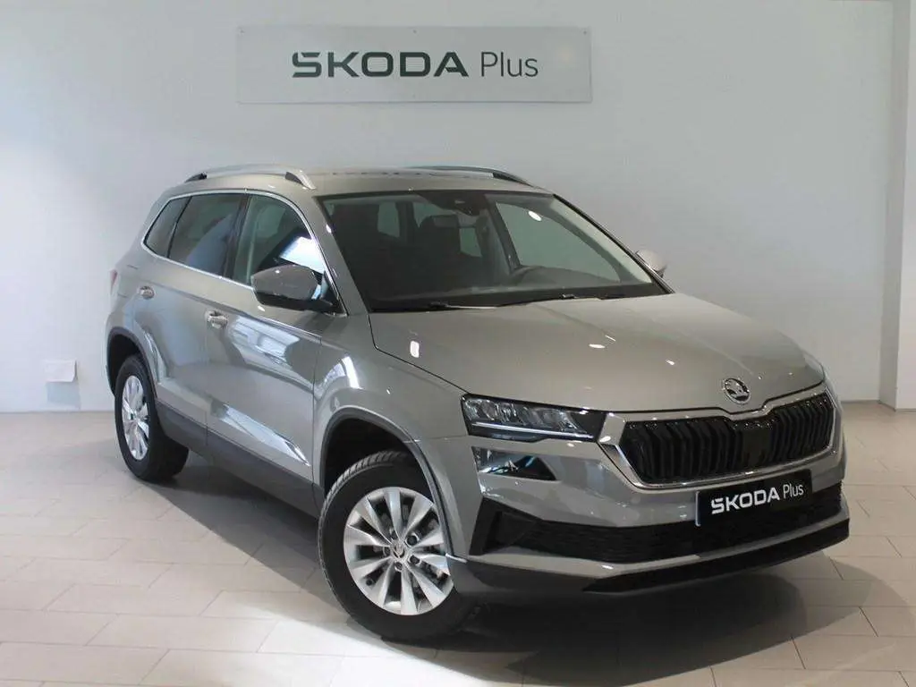 Photo 1 : Skoda Karoq 2024 Essence