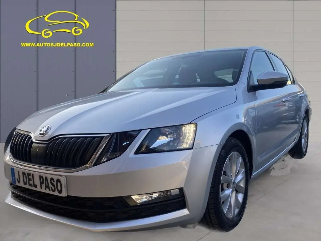 Photo 1 : Skoda Octavia 2018 Essence