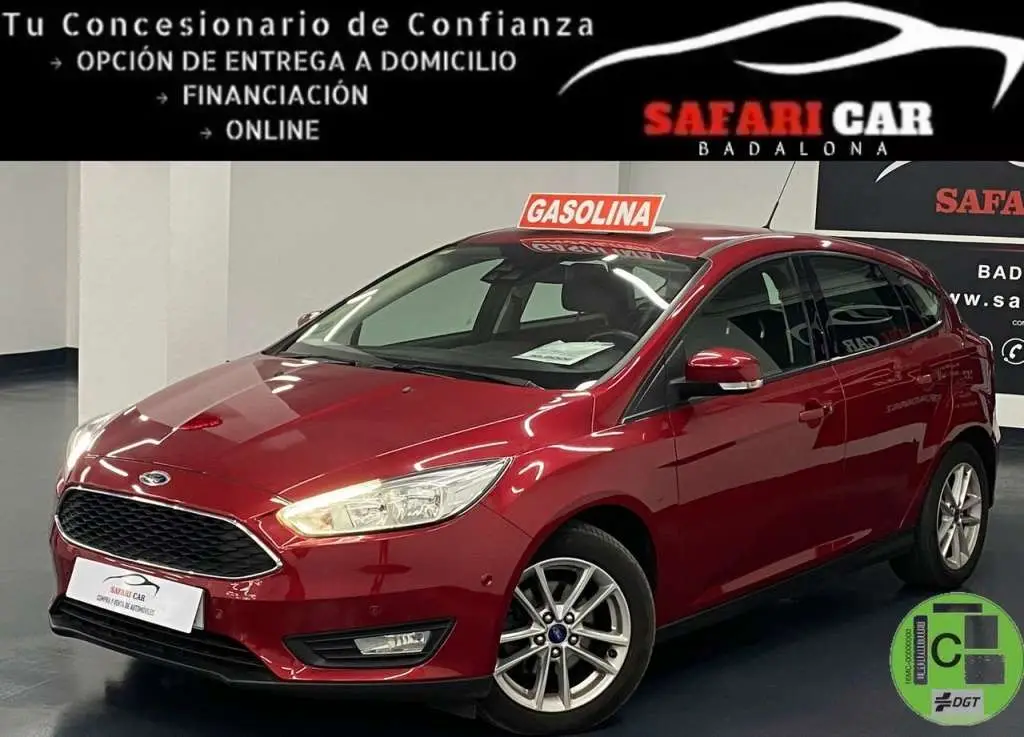 Photo 1 : Ford Focus 2015 Petrol