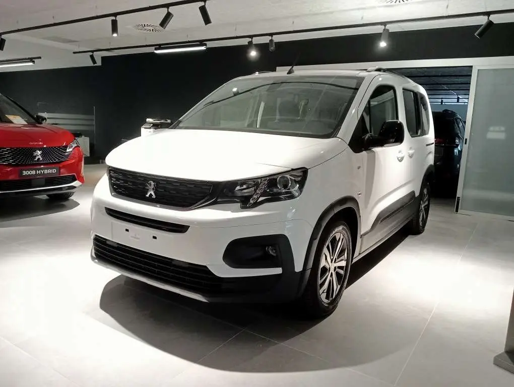 Photo 1 : Peugeot Rifter 2024 Electric