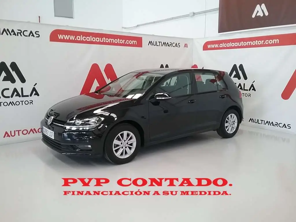 Photo 1 : Volkswagen Golf 2019 Petrol