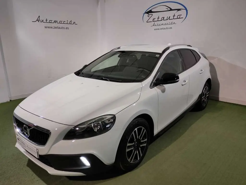 Photo 1 : Volvo V40 2017 Diesel