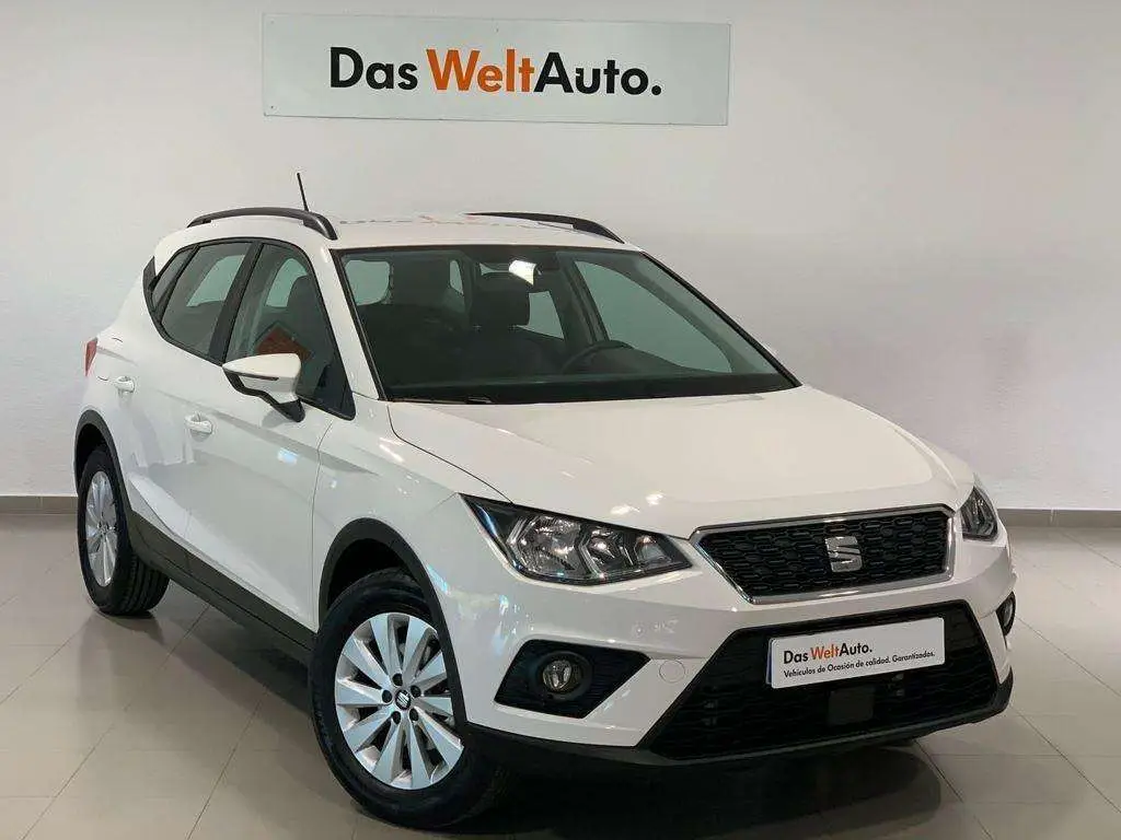 Photo 1 : Seat Arona 2020 Essence