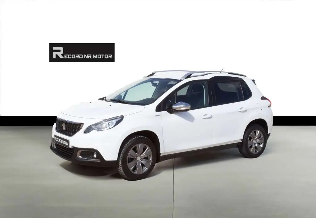 Photo 1 : Peugeot 2008 2018 Petrol