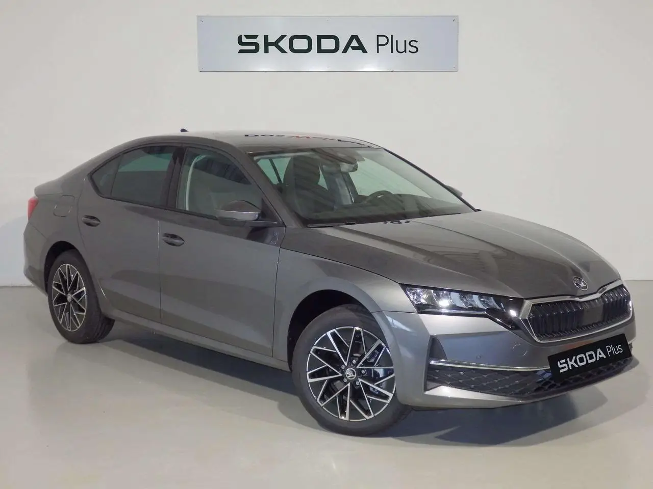 Photo 1 : Skoda Octavia 2024 Petrol