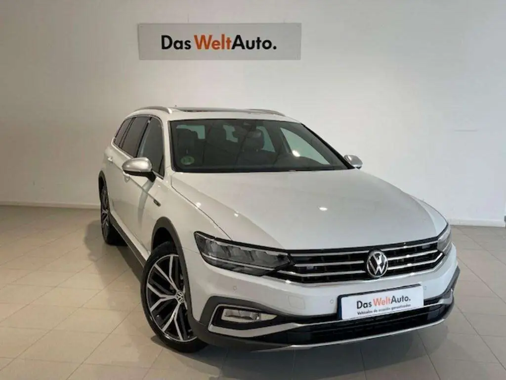 Photo 1 : Volkswagen Passat 2023 Diesel