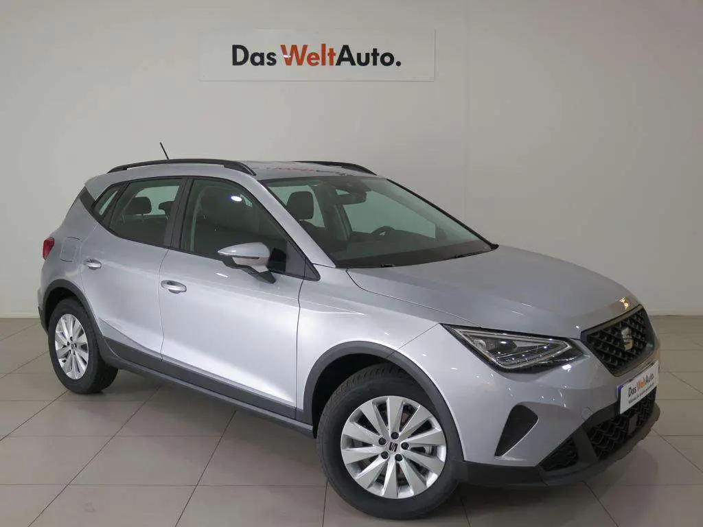 Photo 1 : Seat Arona 2024 Petrol