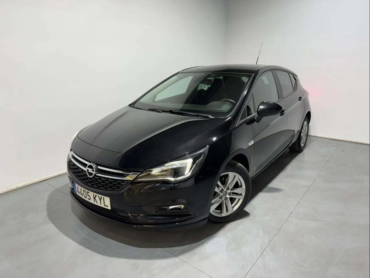 Photo 1 : Opel Astra 2019 Diesel