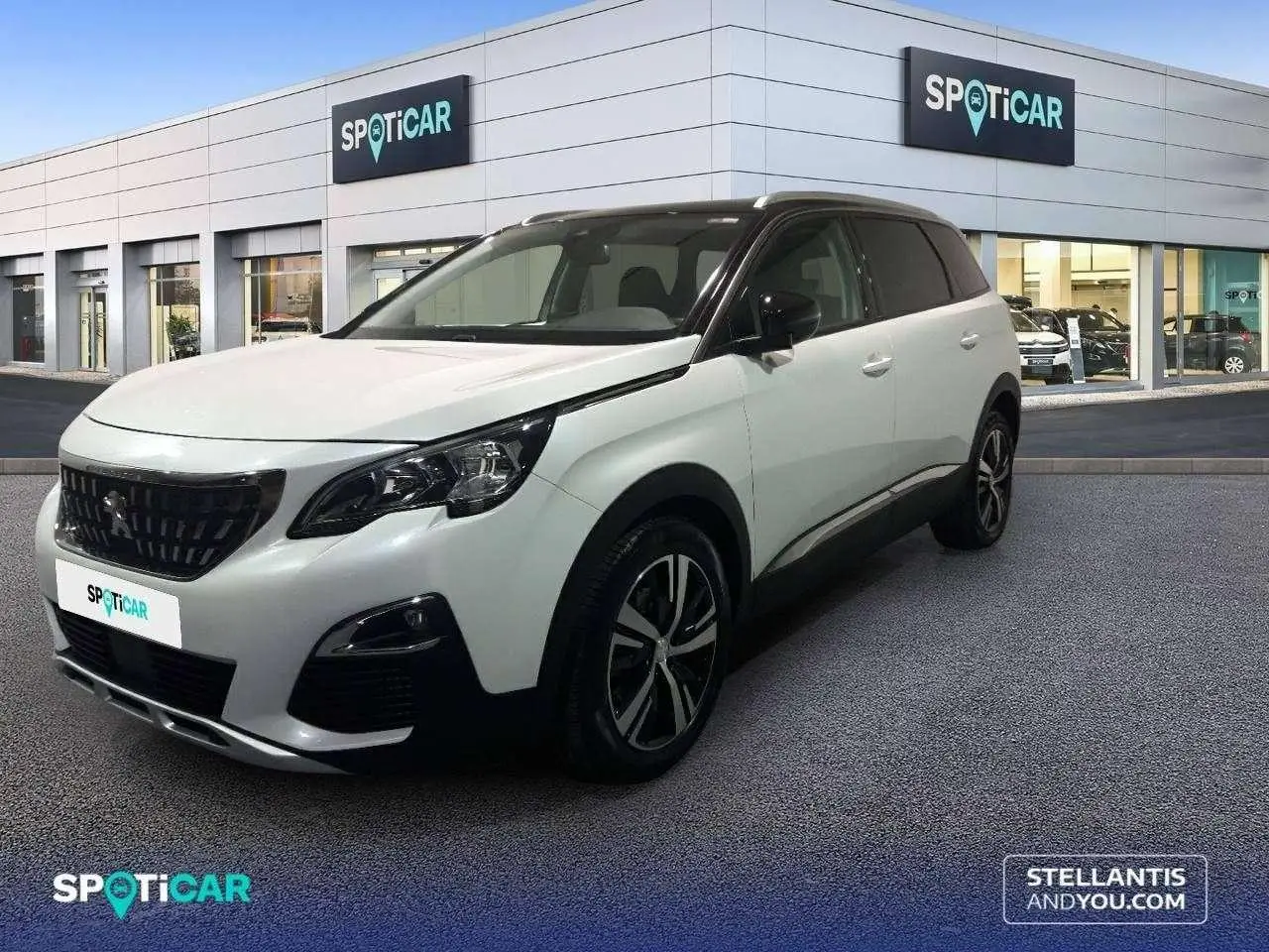 Photo 1 : Peugeot 5008 2020 Petrol