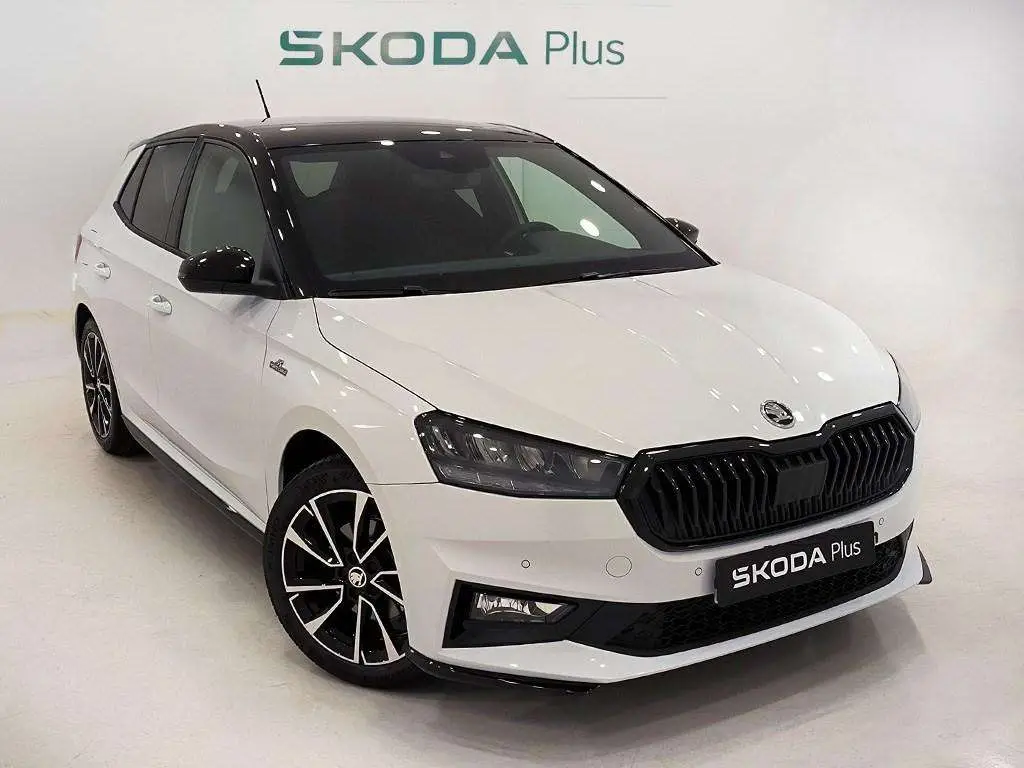 Photo 1 : Skoda Fabia 2024 Petrol