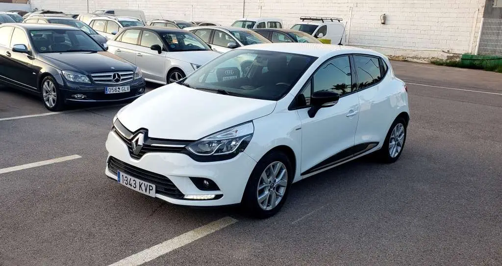 Photo 1 : Renault Clio 2019 GPL