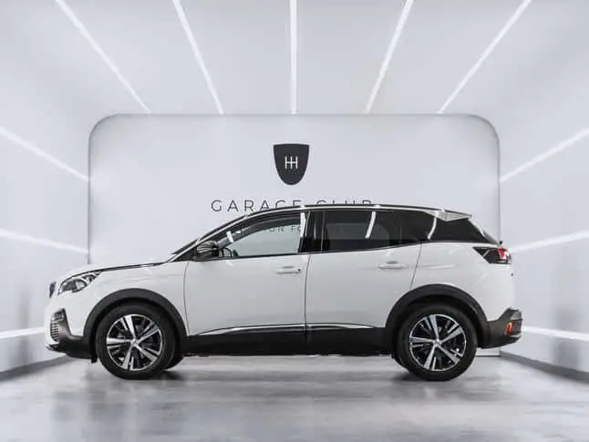 Photo 1 : Peugeot 3008 2018 Diesel