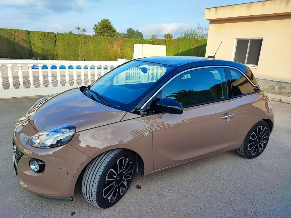 Photo 1 : Opel Adam 2018 Petrol