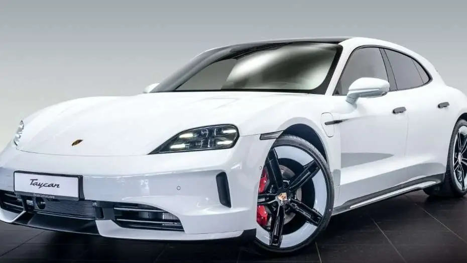 Photo 1 : Porsche Taycan 2021 Electric