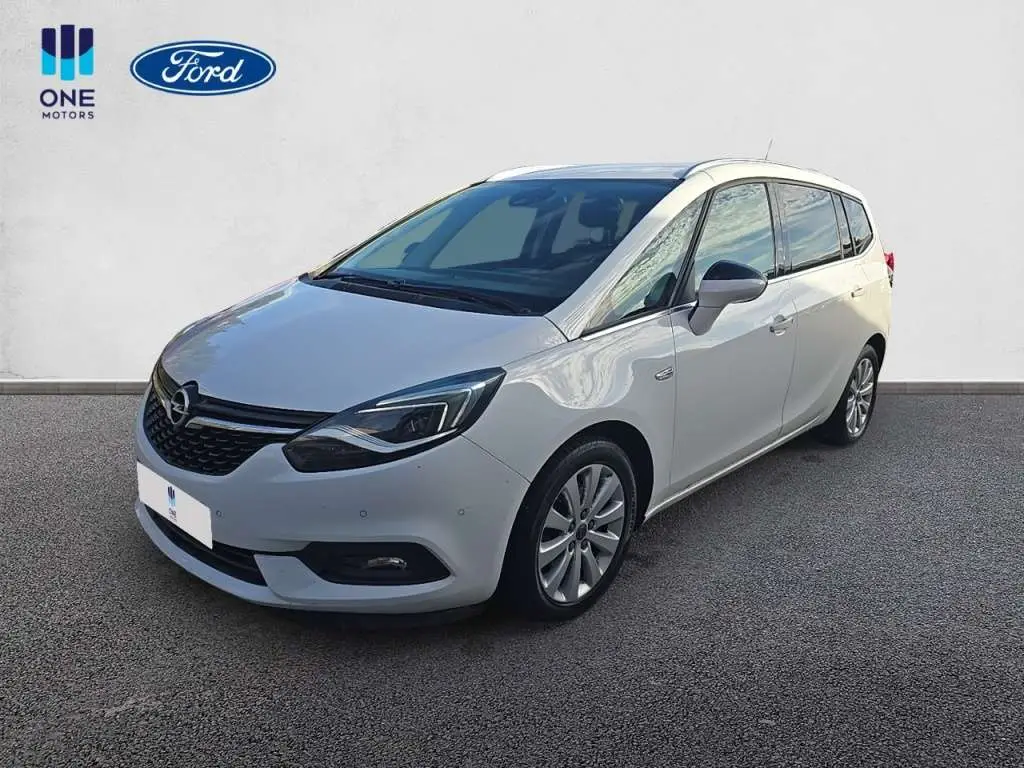 Photo 1 : Opel Zafira 2018 Petrol