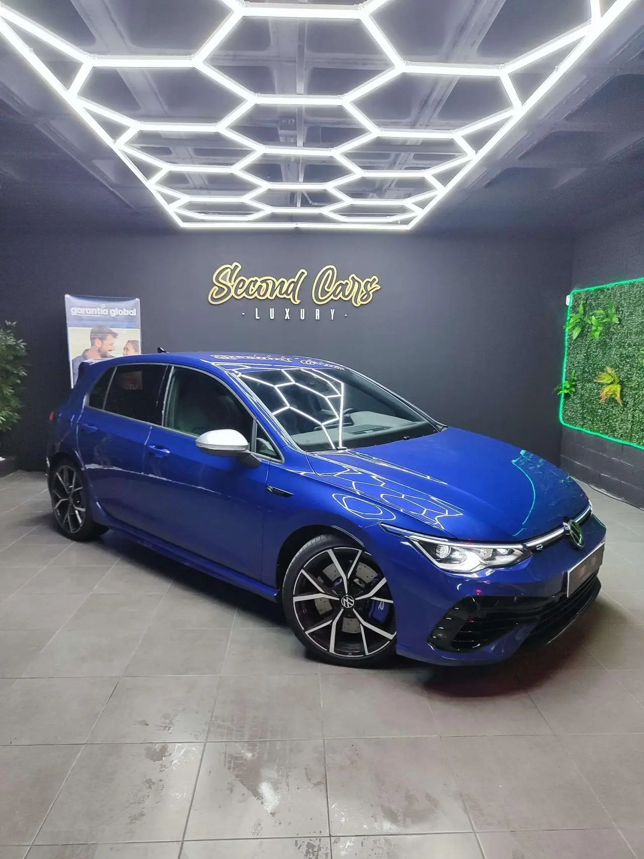 Photo 1 : Volkswagen Golf 2021 Essence