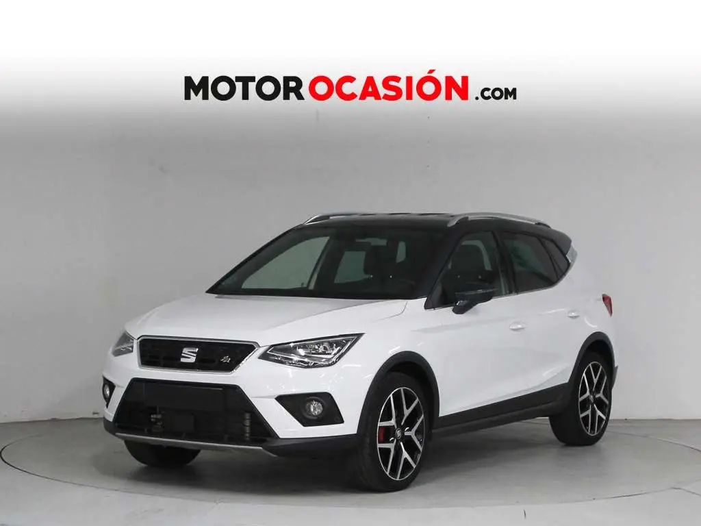 Photo 1 : Seat Arona 2021 Petrol