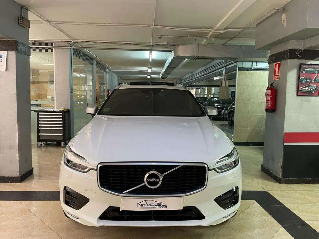 Photo 1 : Volvo Xc60 2019 Diesel