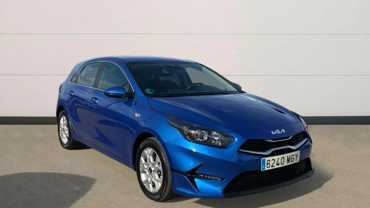 Photo 1 : Kia Ceed 2023 Diesel