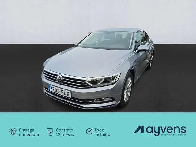 Photo 1 : Volkswagen Passat 2018 Diesel