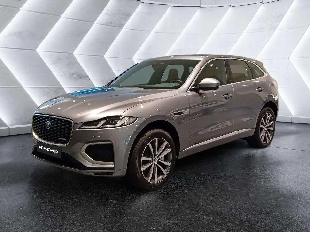 Photo 1 : Jaguar F-pace 2024 Autres