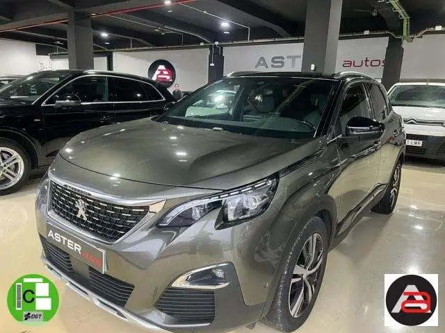 Photo 1 : Peugeot 3008 2018 Essence