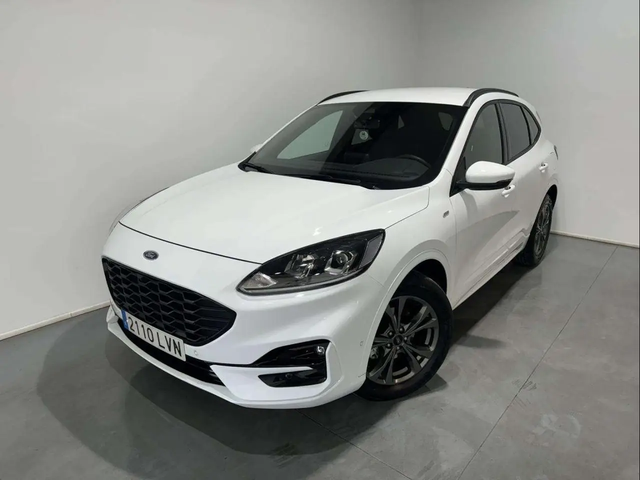 Photo 1 : Ford Kuga 2021 Essence