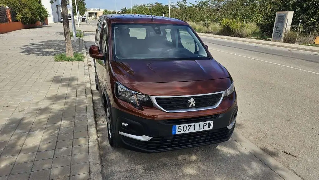 Photo 1 : Peugeot Rifter 2021 Diesel